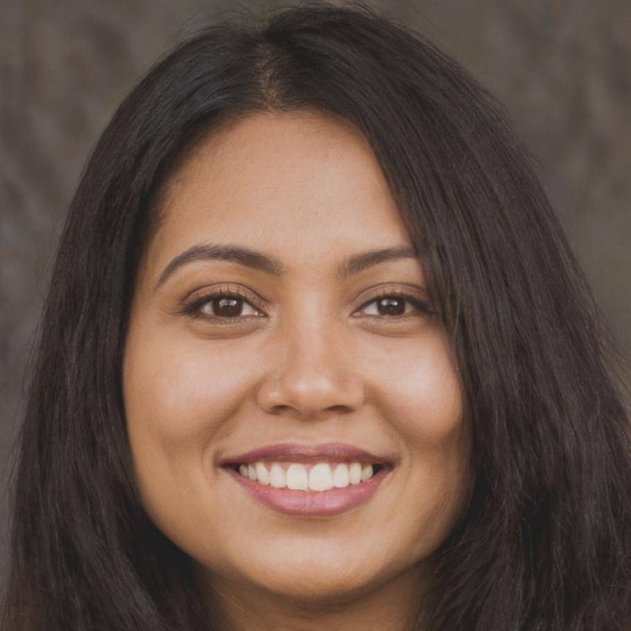 Helena Tavares, Diretora de Análise Financeira na veralonipex